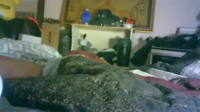 ON3YOULLN3VER_FIR3 webcam