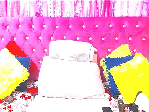 cherrybootyjoyxx webcam