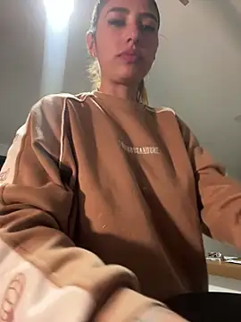 AliceTeenager___ webcam