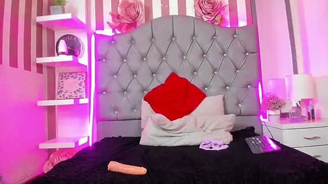 Valentina-Nova- webcam