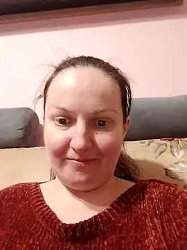 BustyLadyAlma webcam