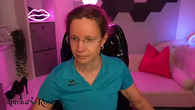 AnnikaRose webcam