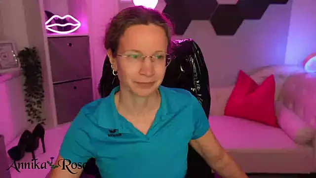AnnikaRose webcam