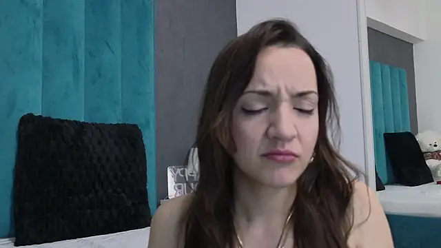 AnyaHappiness webcam