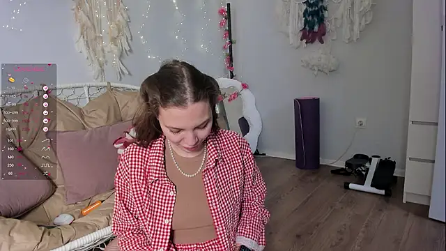 kiralotus - Kiralotus's free webcam - UK Sex Cams