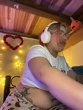 Sophia_Weest99 webcam