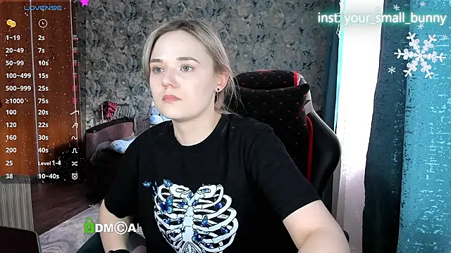 Your_small_bunny webcam