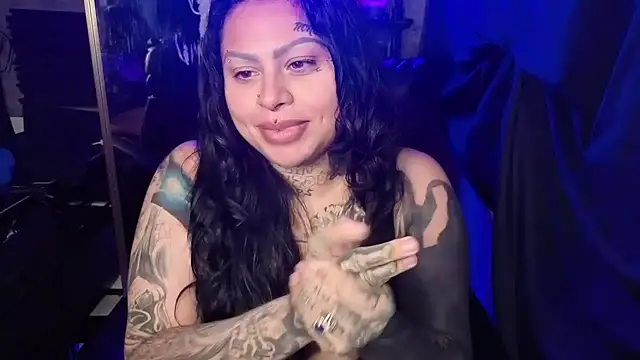 chicanachic13 webcam