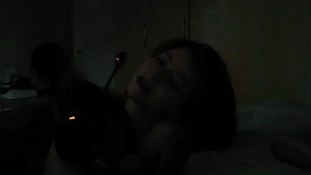 GabriellaManhaes webcam