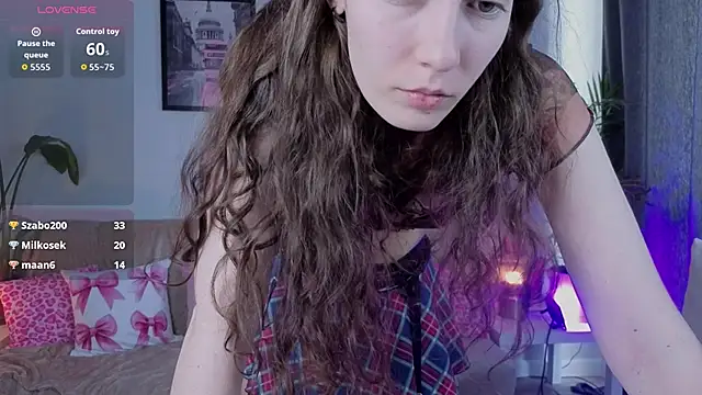 VioletaBloom webcam
