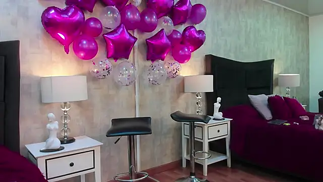 NahomyCarther webcam