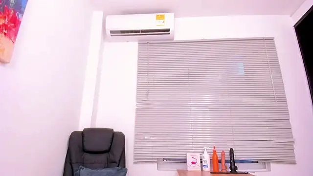 eileen_tanihara webcam