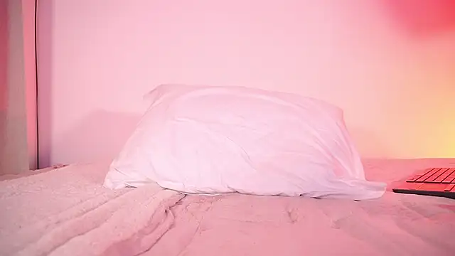 petitevictoria webcam