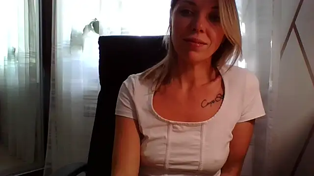 VelvetLove287 webcam