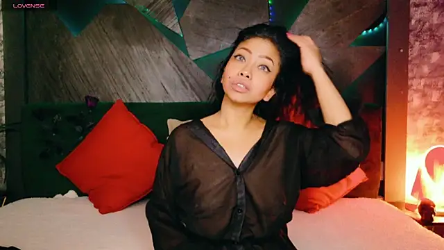 elyaquinn - ElyaQuinn's free webcam - UK Sex Cams