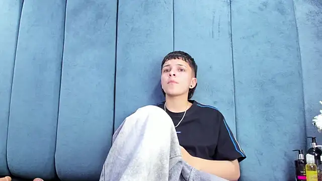 Megan_Thompson_ webcam