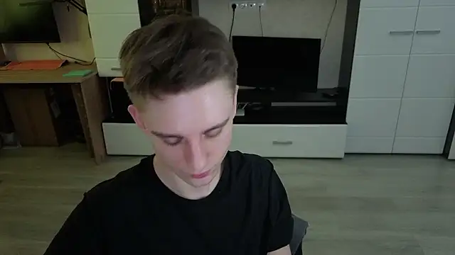 angryzan - Angryzan's free webcam - UK Sex Cams