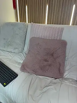 myladreams - MylaDreams's free webcam - UK Sex Cams