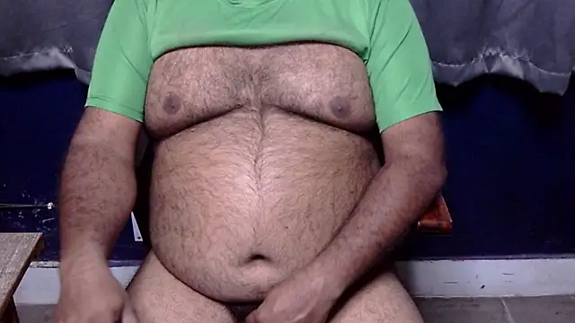 hairysubcub_70 - Hairysubcub_70's free webcam - UK Sex Cams