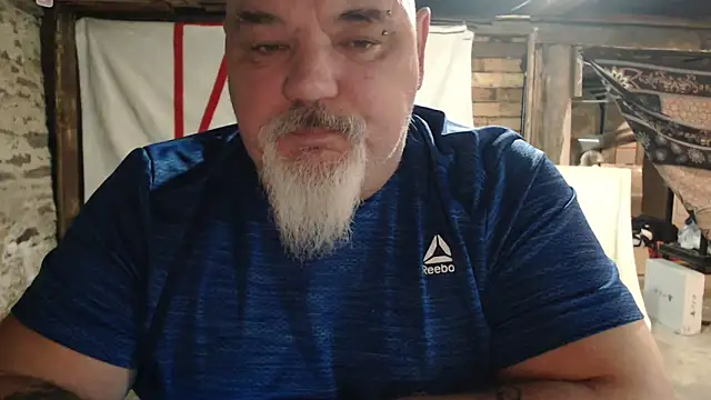 Newfiesausage1972 webcam