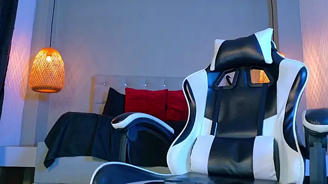 Thaiel_Fosteer webcam