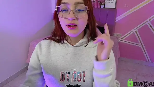 Natasha_Romanof18 webcam