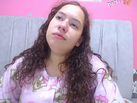 musa_levass_happy webcam