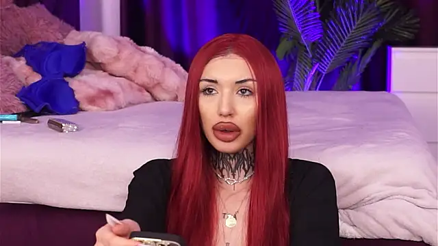 CassandraFoxy webcam