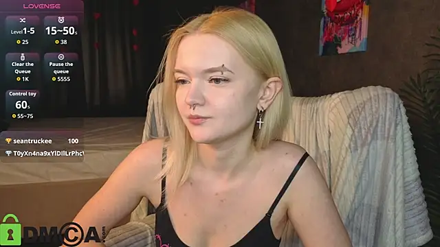 Carrie_Foster webcam