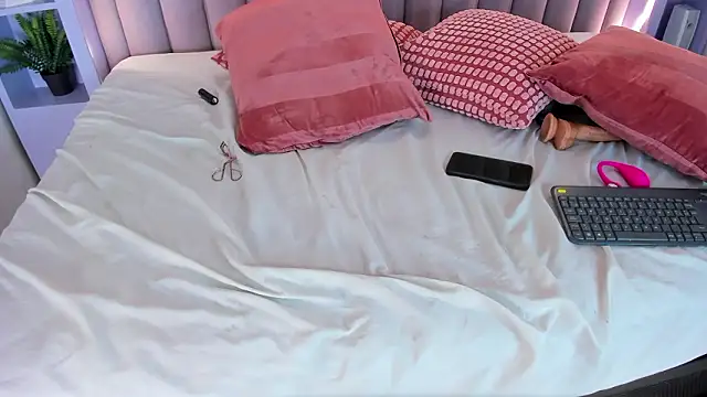 AmberStonne__ webcam