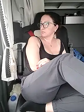 Milfa_nimfomana webcam