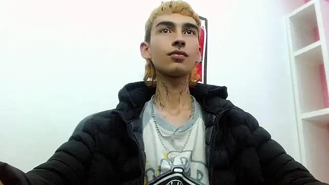 ttimy_x_boy webcam