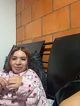 Karina16_pink webcam