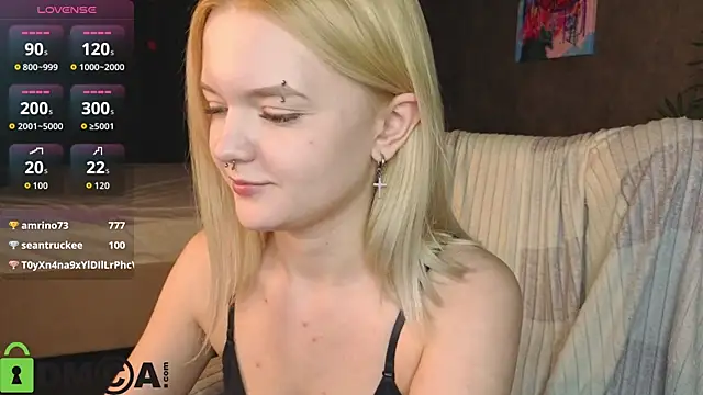 Carrie_Foster webcam