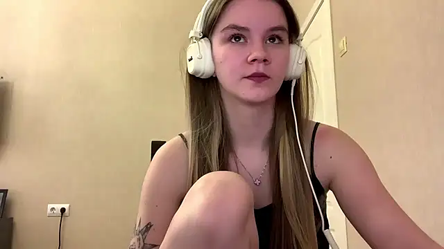 AgnesShy_ webcam