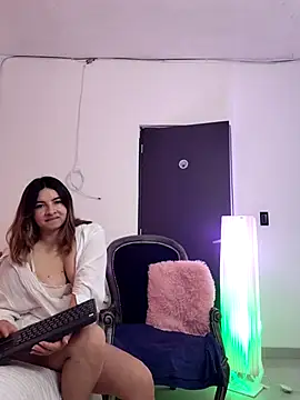 __emma__11__lecat_ - __Emma__11__Lecat_'s free webcam - UK Sex Cams