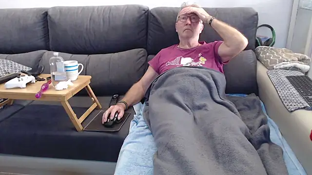 nudelschwanz - Nudelschwanz's free webcam - UK Sex Cams