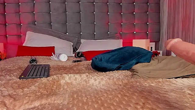 Poacahontasfg webcam