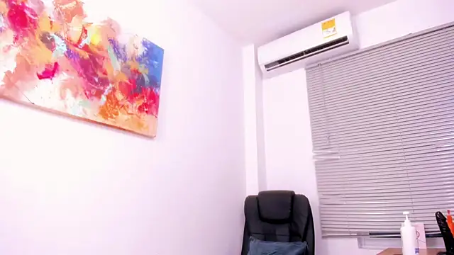 eileen_tanihara webcam