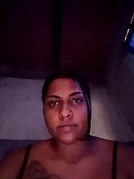 Giselabrunette25 webcam