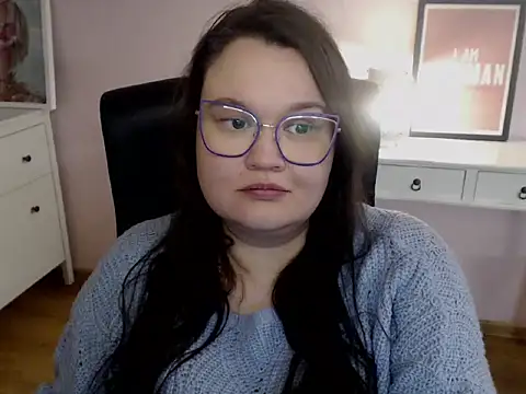 HollyDanceSoul webcam