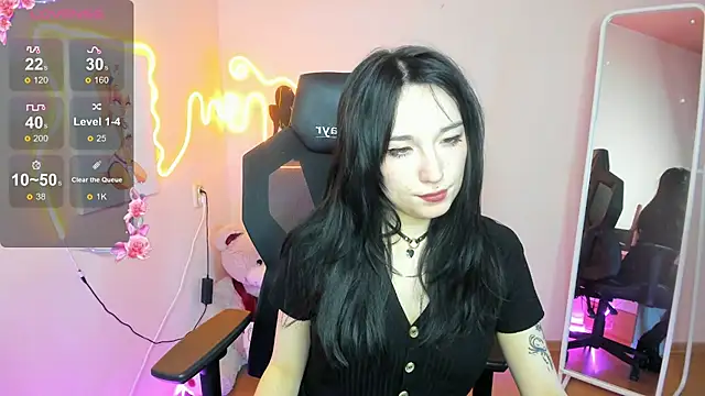 AliceeinWonderlanddd webcam