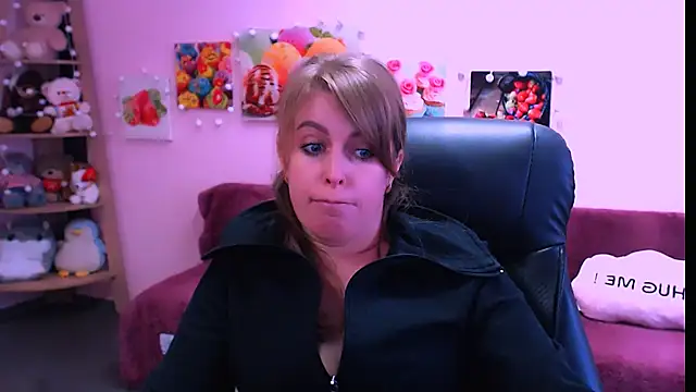 hot_milady - Hot_Milady's free webcam - UK Sex Cams