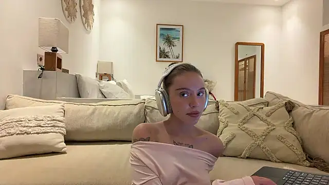 MartinaDeoliveira webcam