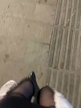 美女petoys在线直播