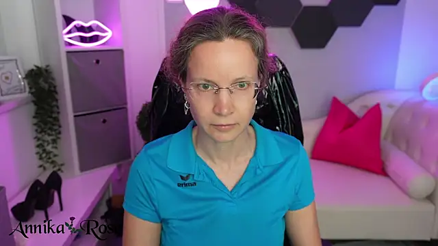AnnikaRose webcam