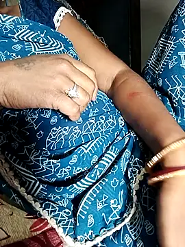 Hot_bhabhi300 webcam