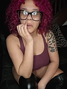 VelvetVixen_735 webcam