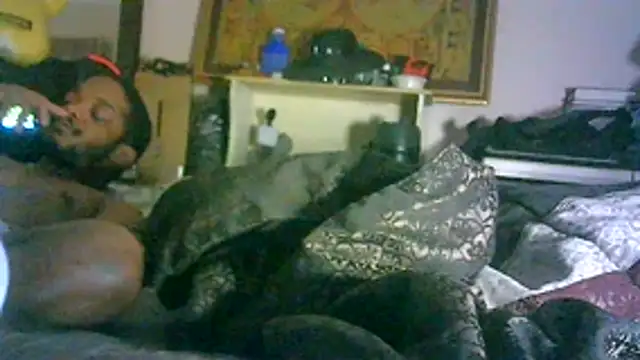 ON3YOULLN3VER_FIR3 webcam