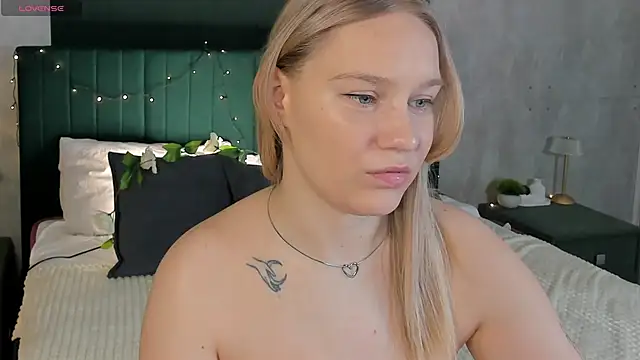 Vanessa_Harr1s webcam